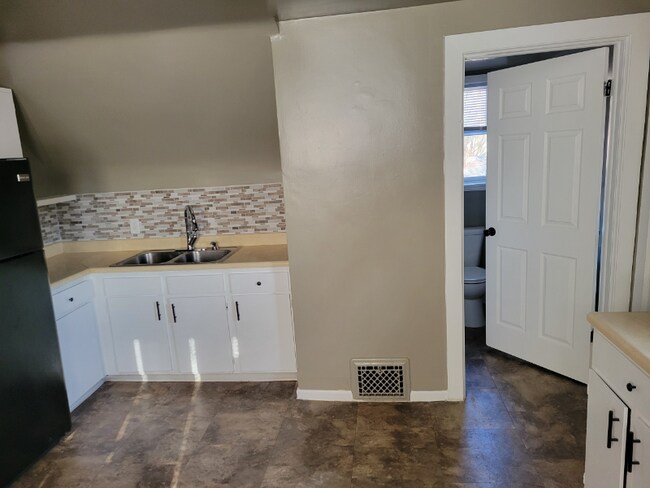 Photo - 522 Quimby St NE Unit 2