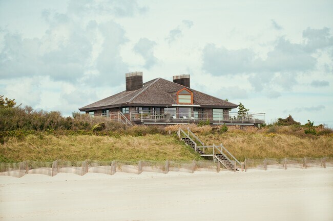 Photo - 139 Crestview Ln