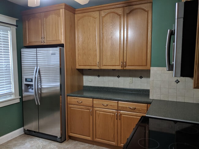 Photo - 29 Rugby Rd Unit Lower