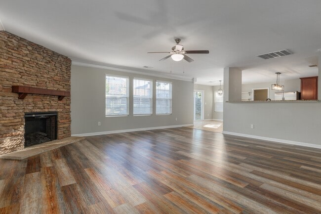 Photo - 2415 Bell Manor Dr SW