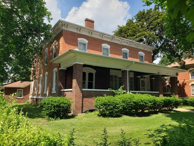 Building Photo - Penn Ave 1 Unit 701 Pennsylvania Ave - Upper Rental