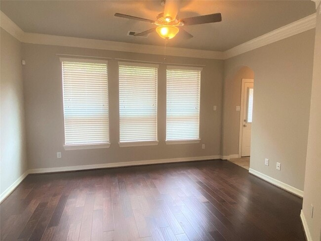 Photo - 3002 Soutine St