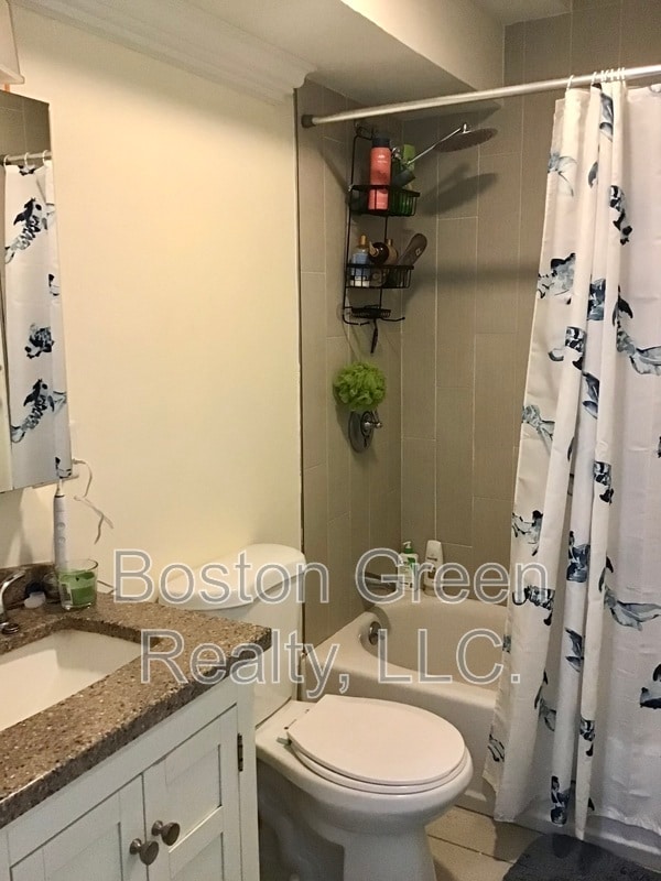 Photo - 140 Marcella St