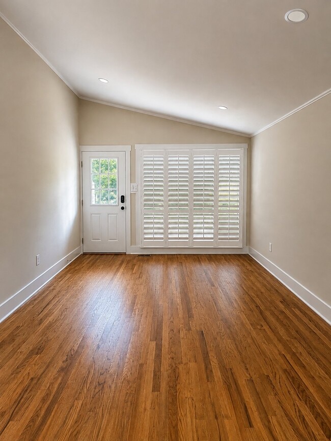 Photo - 1105 Francis Marion Dr