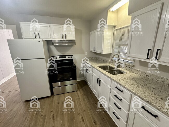 Photo - 708 Grayson St