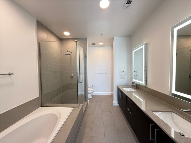 Photo - 3300 Main St Unit PH3006