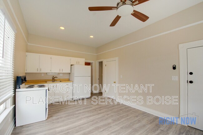 Building Photo - 1216 W State St Rental