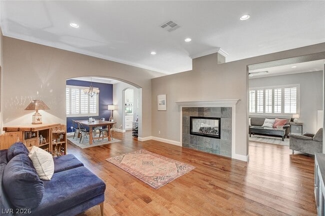 Photo - 10553 Linderhof Ave