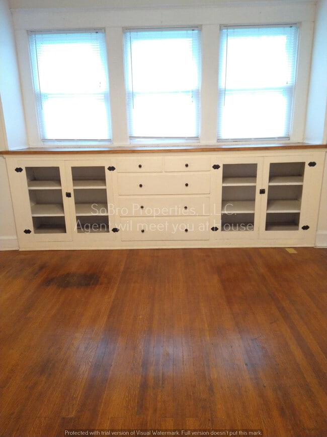 Photo - 4052 N Park Ave