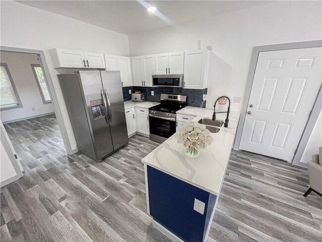Photo - 215 Anderson Ave NW