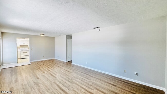 Photo - 3619 SE 9th Pl