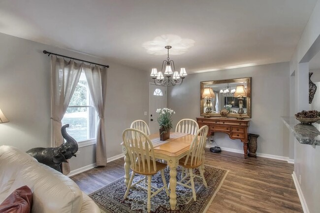 Photo - 444 Foothill Dr