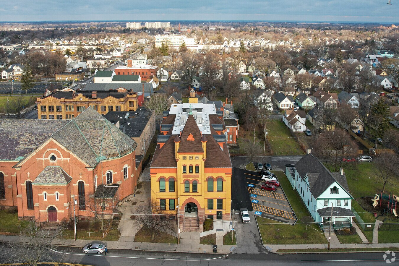 Photo - 938 Clifford Ave