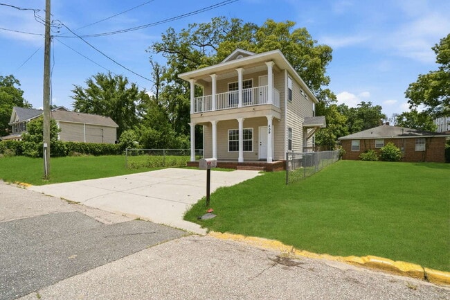Photo - RENOVATED HOUSE NEAR CAMPUS