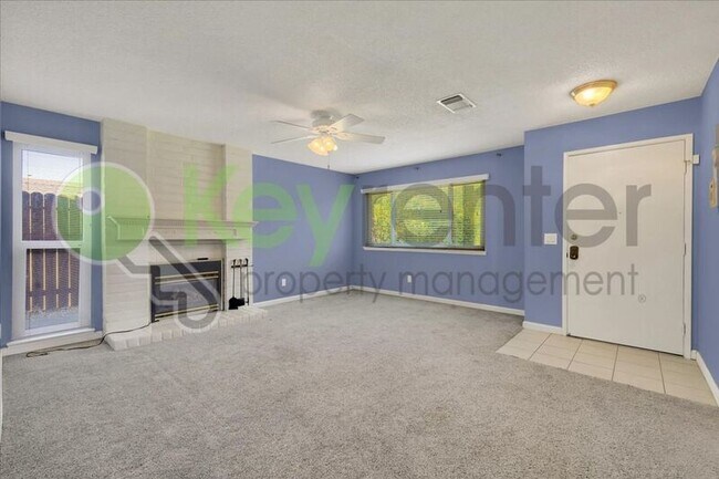 Photo - 7005 Woodside Dr House