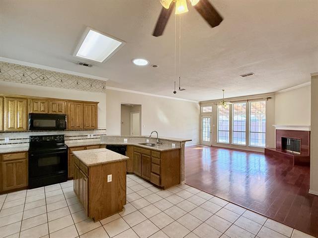 Photo - 8166 Berkshire Dr