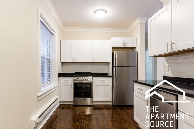 Photo - 648 W Roscoe St Unit 2N