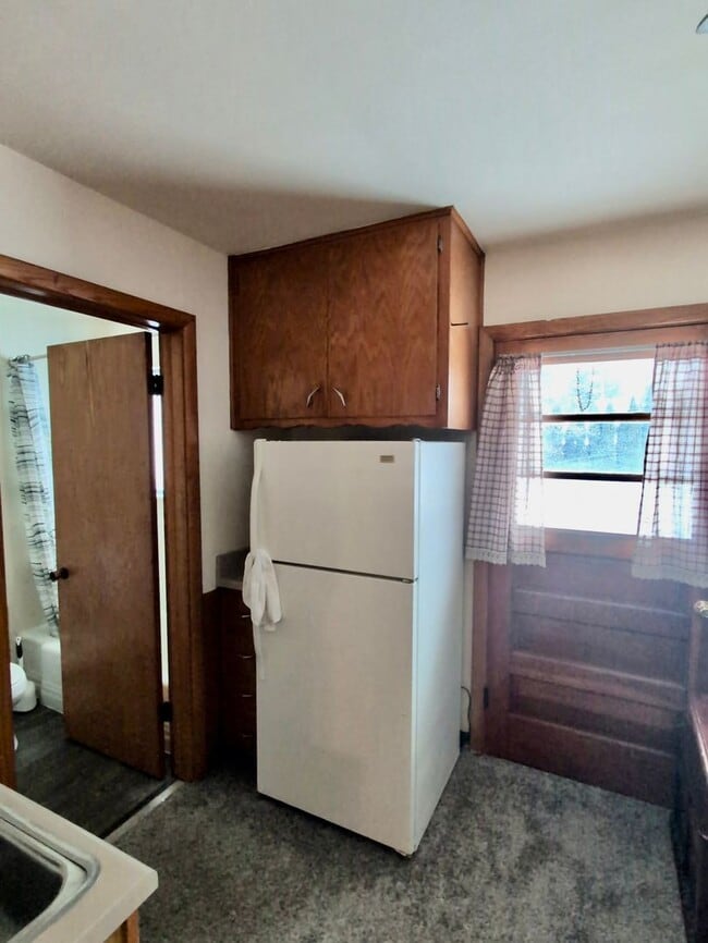 Photo - Studio apartment- New Castle PA