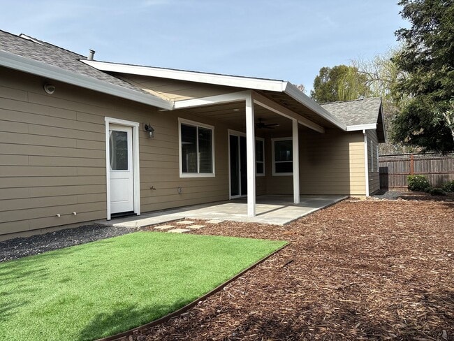 Photo - Beautiful Home in a Great Location!