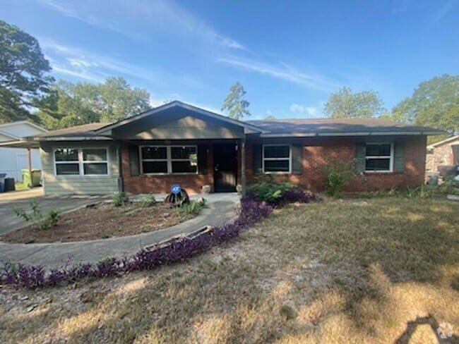 Building Photo - 6227 Williamsburg Dr Rental