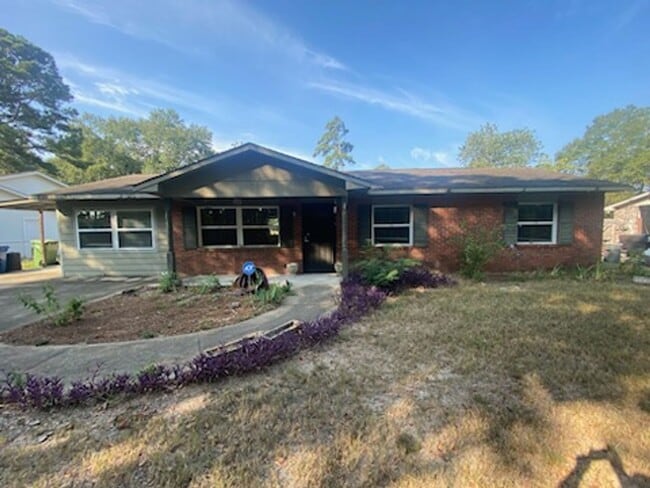 Building Photo - 6227 Williamsburg Dr Rental