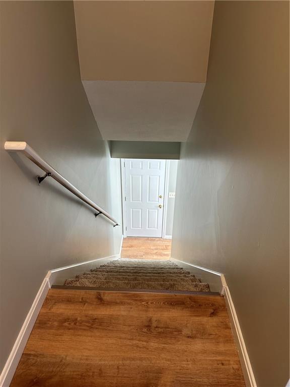 Photo - 245 Hazelton St