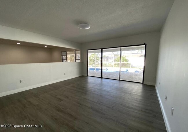 Photo - 451 Port Malabar Blvd NE