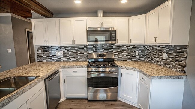 Photo - 106 W Hoopes Ave