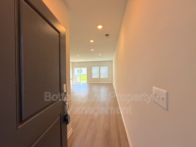 Photo - 1066 Plumcrest Dr