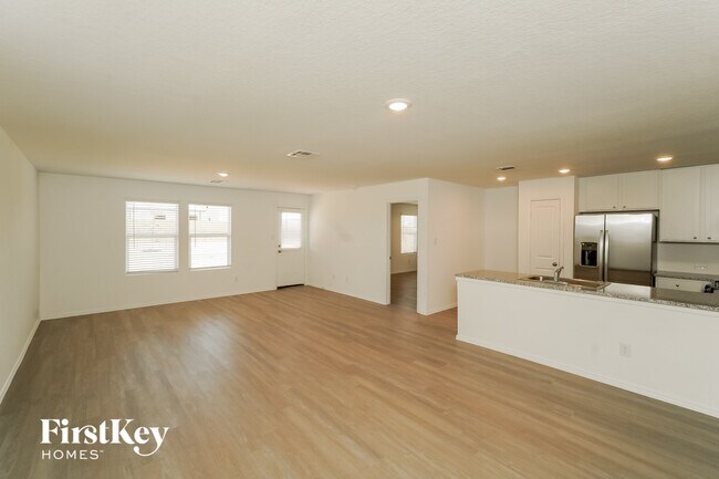 Photo - 10723 Vinateros Dr