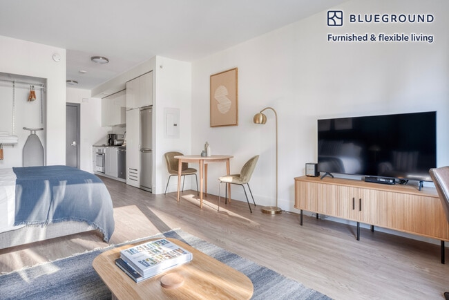 Photo - 18 10th St Unit FL8-ID1315