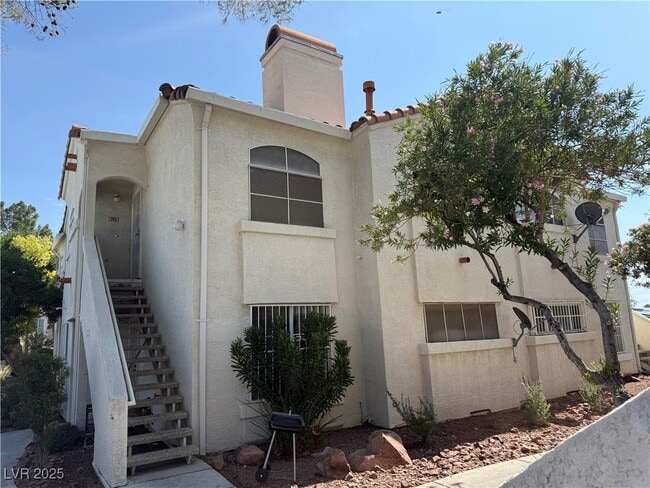 Building Photo - 4500 W Lake Mead Blvd Unit 202