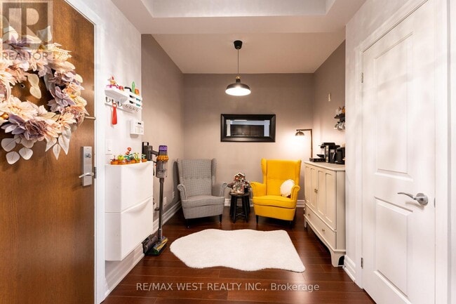 Photo - 111 Civic Square Gate Unité 230