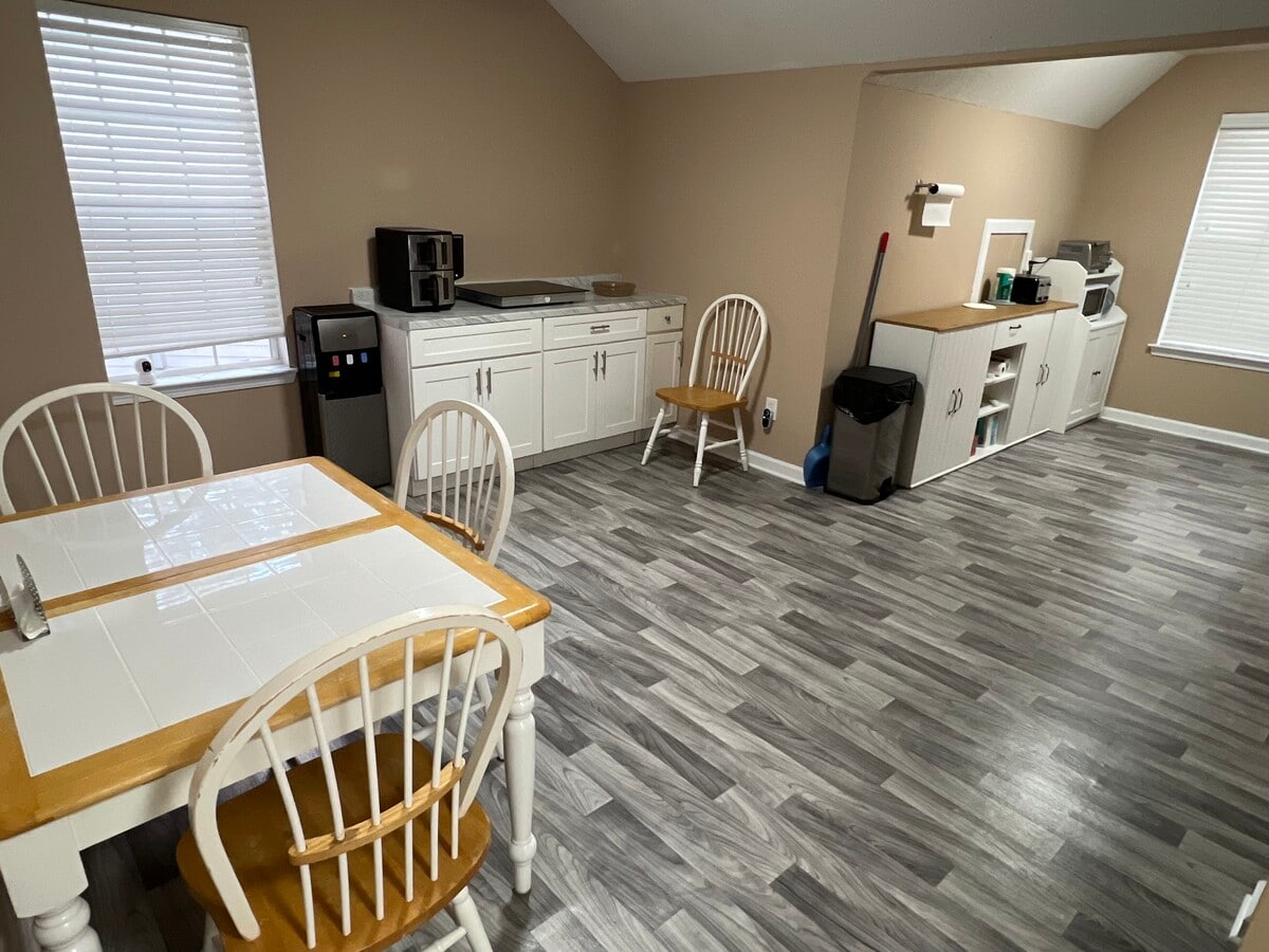 Photo - 4667 Derby Loop