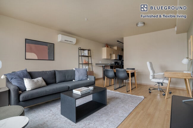 Photo - 708 6th Ave N Unidad FL3-ID577