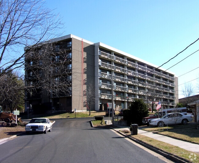 View from the northwest - Stonewall Haven Apartments