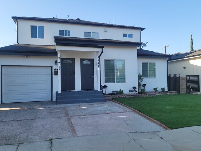 17449 Martha St Unit 17449