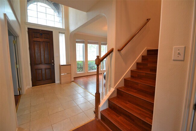 Photo - 12110 Laurel Ct