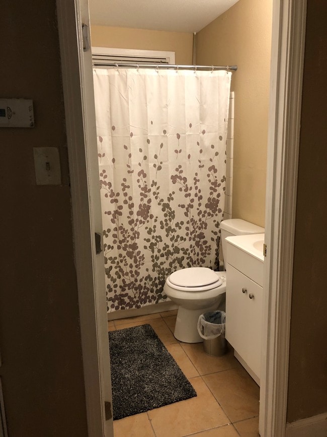 Photo - 2110 Willow St Unidad C