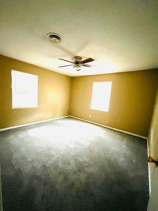 Photo - Beautiful 3 bedroom home in Angleton TX