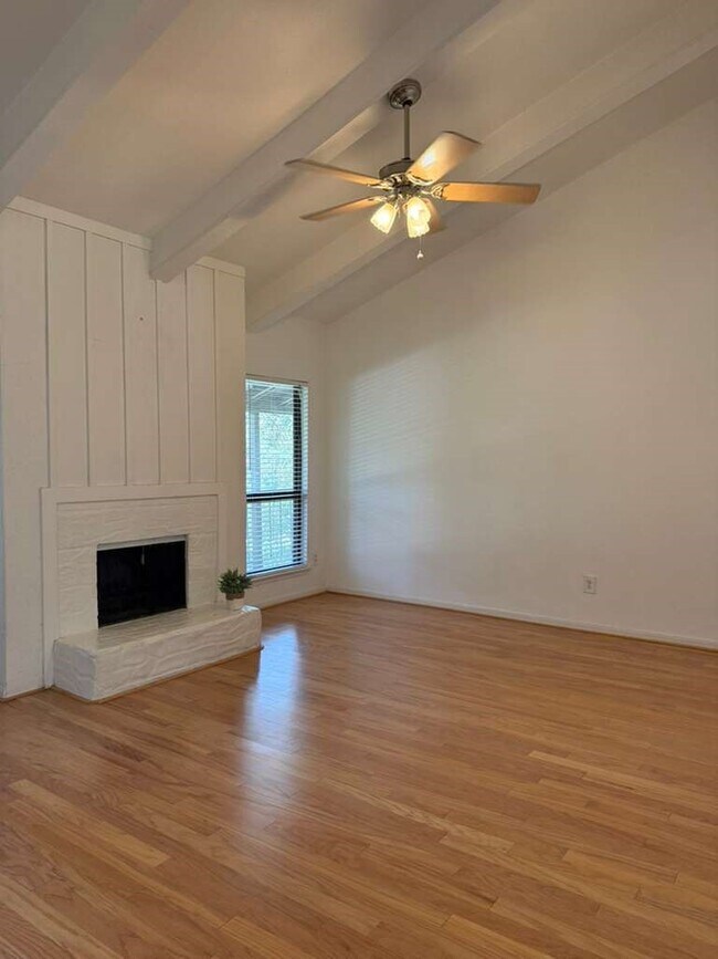 Photo - 5711 Sugar Hill Dr