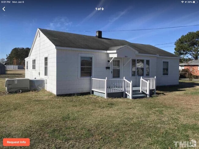 Building Photo - 900 S Sampson Ave Rental