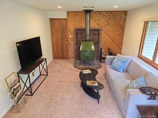 Photo - 34 Maple Brook Rd