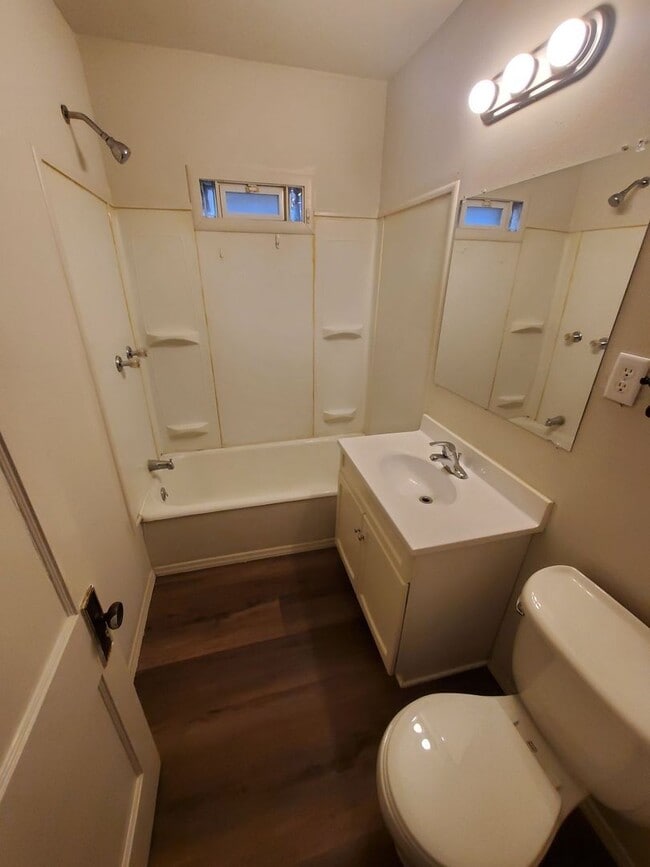 Photo - 915 Minnesota Ave Unit 6