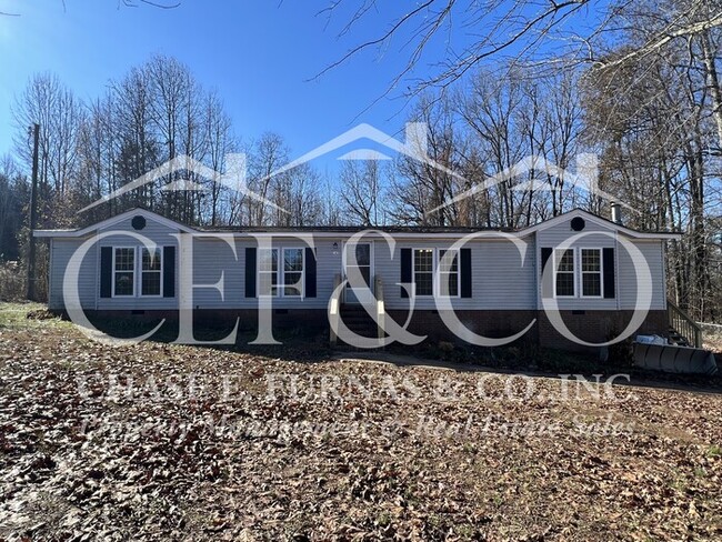 Building Photo - Lovely 3 bedroom 2 bath home available to ...