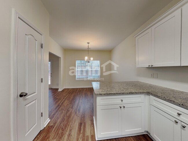 Photo - 92 Brookvalley Crossing