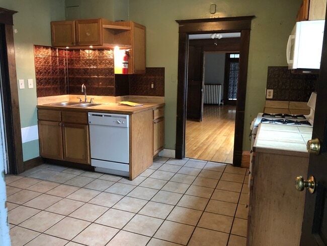 Photo - 1116 14th Ave SE
