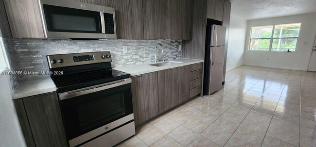 Photo - 605 W 68th St Unit 23