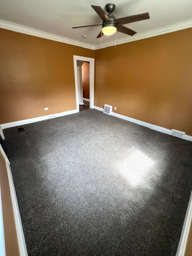 Photo - 402 N 38th Ave W Unit 1