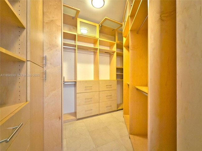 Photo - 848 Brickell Key Dr Unit 306